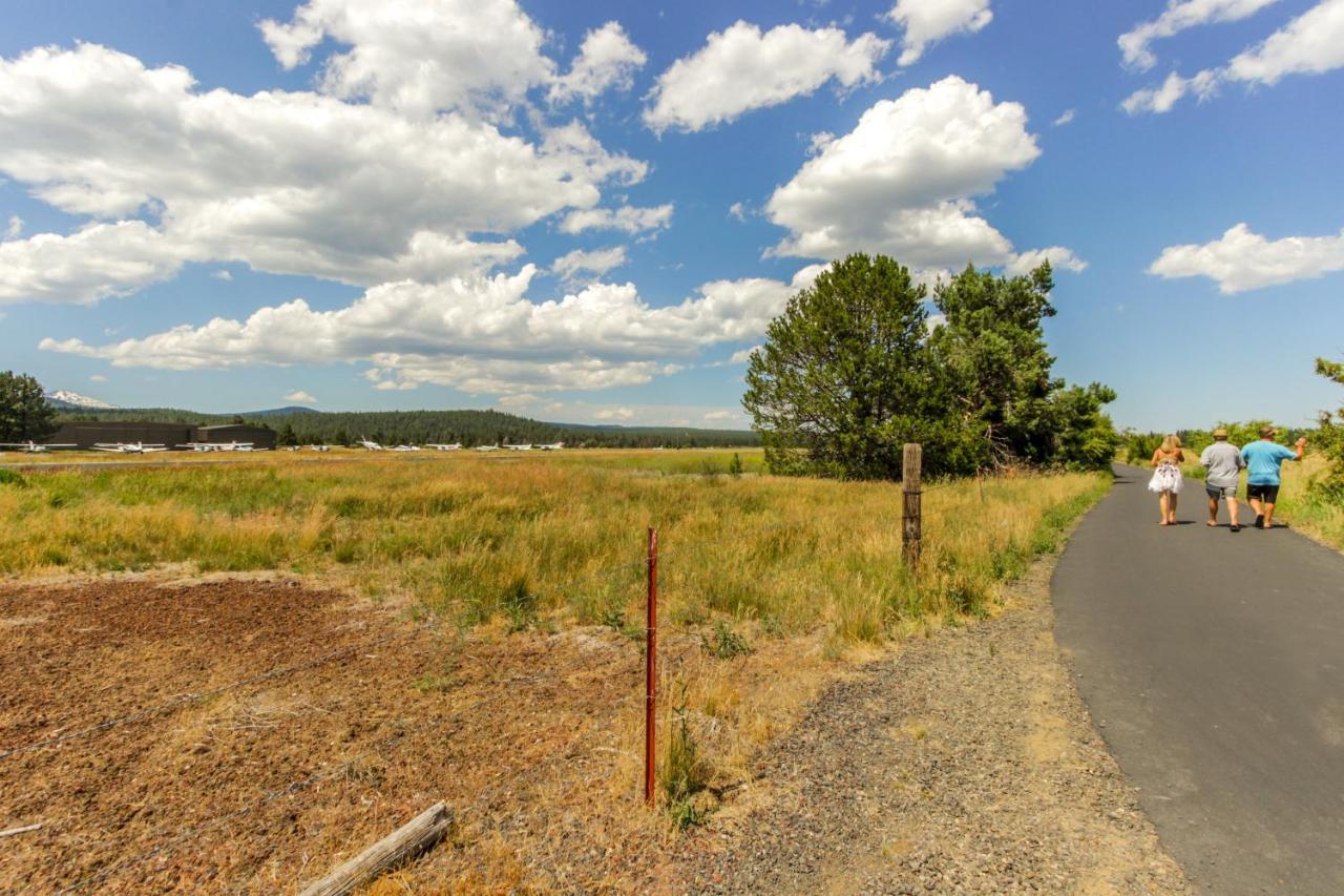 Central Lane 03 | Discover Sunriver Exterior photo